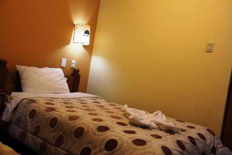 Hostal Atlantis Куско Экстерьер фото