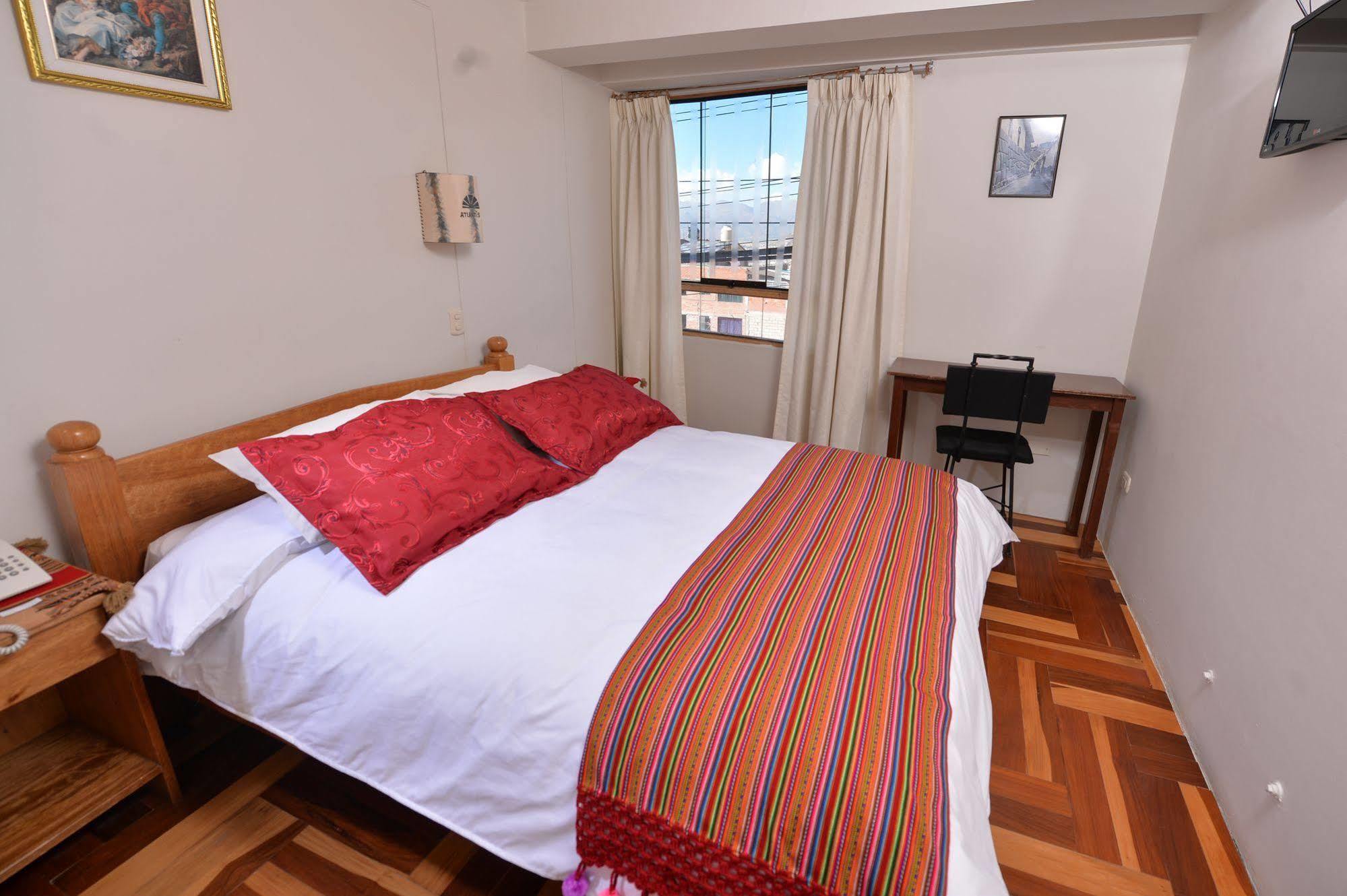 Hostal Atlantis Куско Экстерьер фото